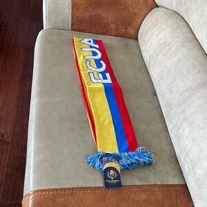 Ecuador  Copa America Centenario Scarf USA 2016  Soccer Collectibles Yellow Blue